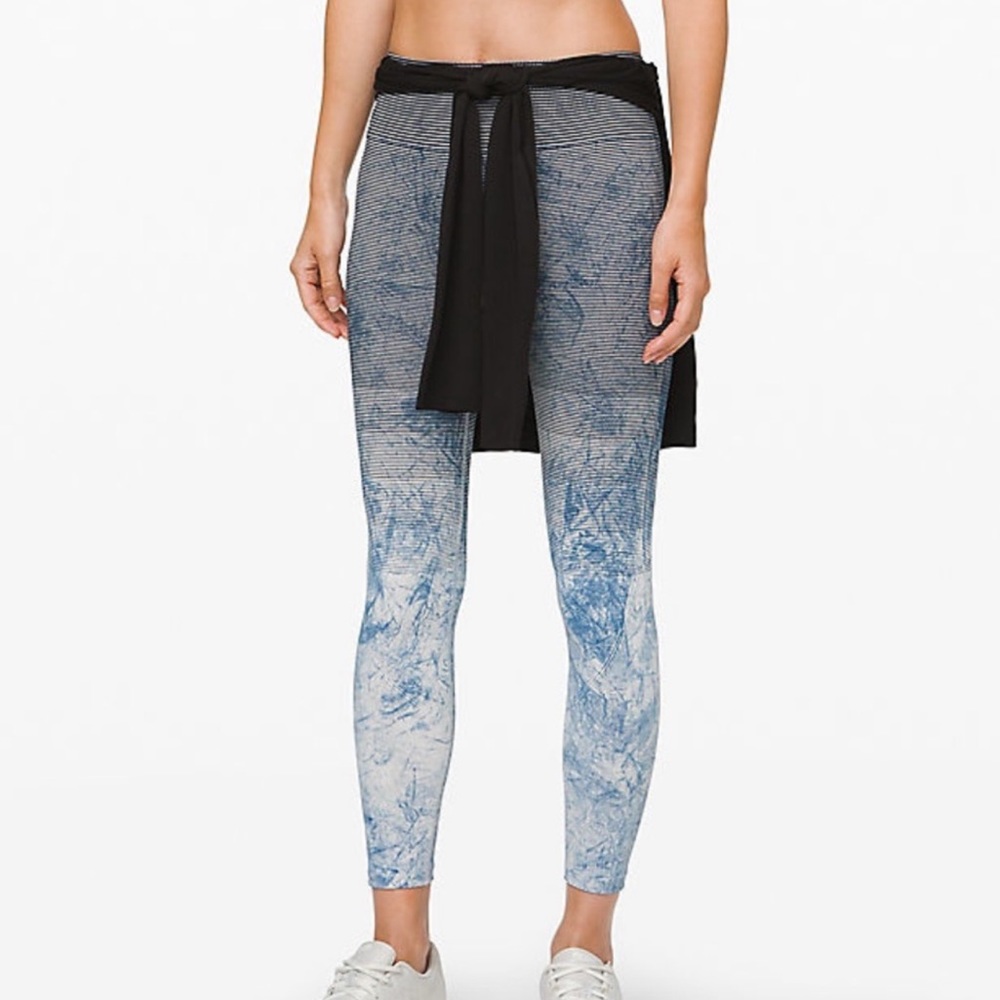 Lululemon Ebb to Train Tight. Size 8